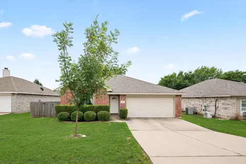 516 Stirling Rd, Rhome, TX 76078