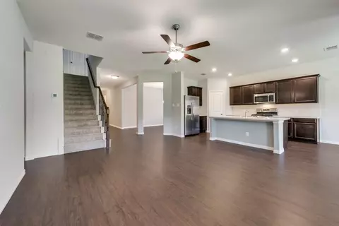 809 Blackhawk Dr, Princeton, TX 75407 photo 7