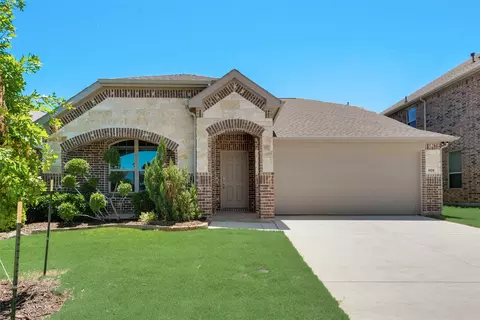 809 Blackhawk Dr, Princeton, TX 75407