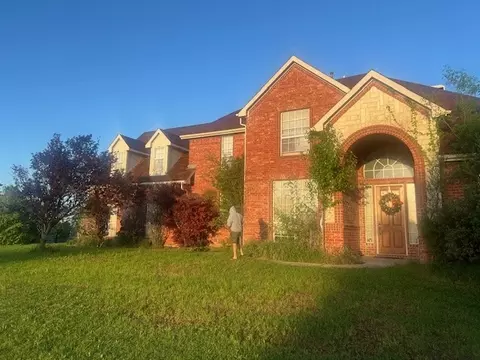 740 Lakeridge Dr, Lavon, TX 75166
