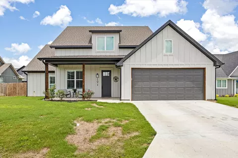 2105 Fang Ct, Tolar, TX 76476