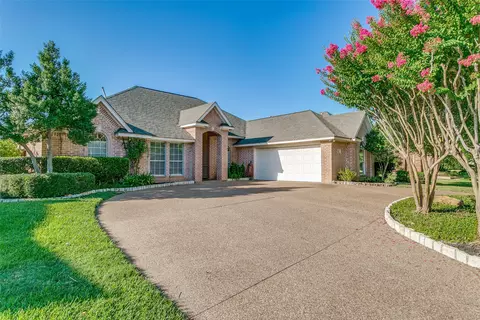 8221 Lost Maple Dr, North Richland Hills, TX 76182