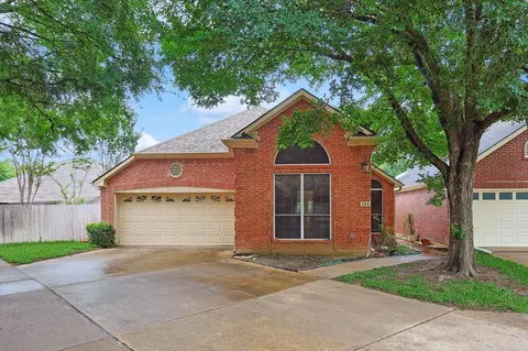 341 Arbor Ct, Euless, TX 76039