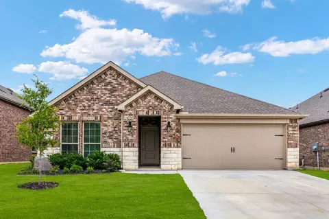 10513 Plumlee Ln, Aubrey, TX 76227