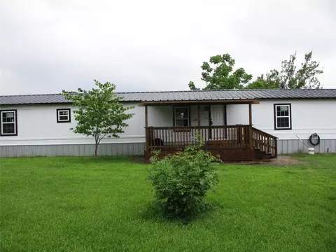 564 Smith Cir, Point, TX 75472