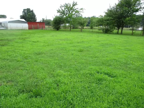 564 Smith Cir, Point, TX 75472 photo 5