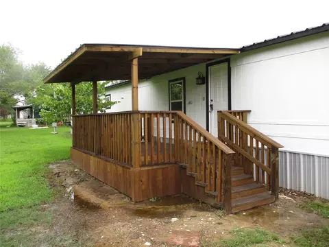 564 Smith Cir, Point, TX 75472 photo 9