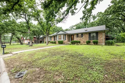 1813 Williamsburg Row, Denton, TX 76209