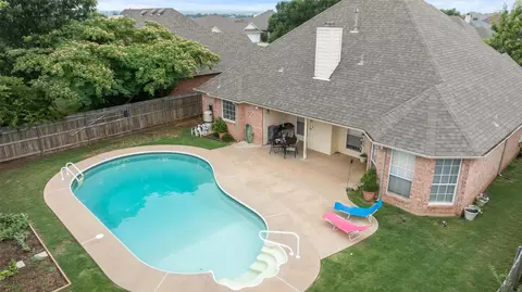 1737 Ridgecrest Dr, Cleburne, TX 76033