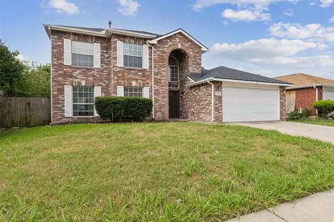 3525 Clearbrook Dr, Fort Worth, TX 76123