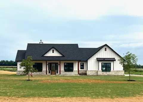 443 Schneider Rd, Sherman, TX 75090