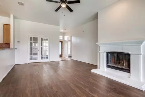 3019 Blake St, Corinth, TX 76210