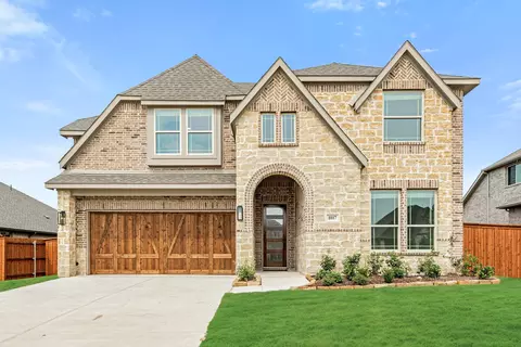 1017 Summer Grove Dr, Midlothian, TX 76065