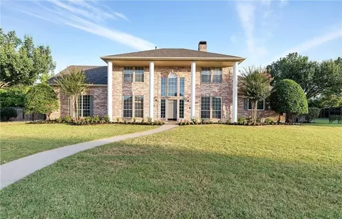 108 E Chapel Downs Dr, Southlake, TX 76092