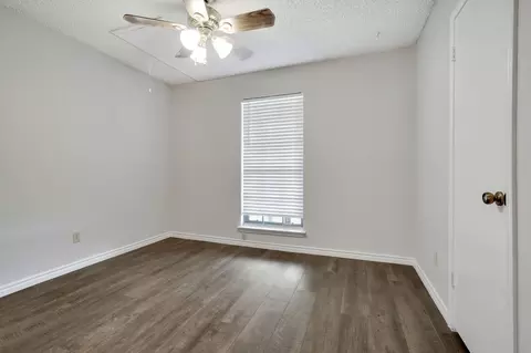 518 Augustine Dr, Euless, TX 76039 photo 12