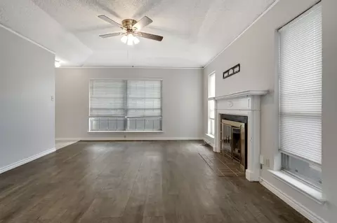 518 Augustine Dr, Euless, TX 76039 photo 4