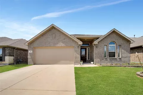 906 Black Hawk Dr, Princeton, TX 75407