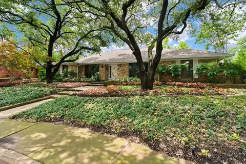 8825 Vista Oaks Cir, Dallas, TX 75243