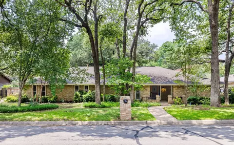 1406 Shady Creek Dr, Euless, TX 76040