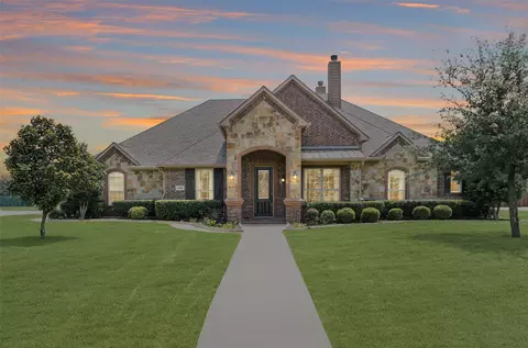 1301 Whisper Willows Dr, Haslet, TX 76052