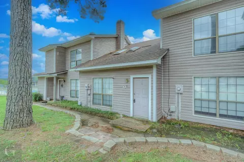 4111 Pines Rd #9, Shreveport, LA 71119