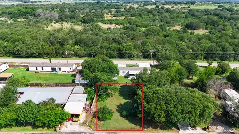218 Blue Bird Ct, Granbury, TX 76049