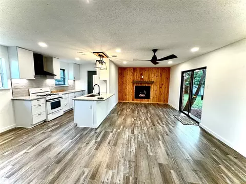 1505 Gardenside Dr, Dallas, TX 75217