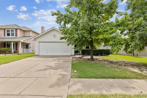 1576 Wildflower Dr, Waxahachie, TX 75165