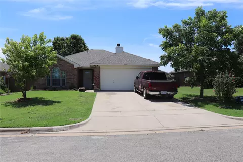 1639 Turtledove Dr, Cleburne, TX 76033