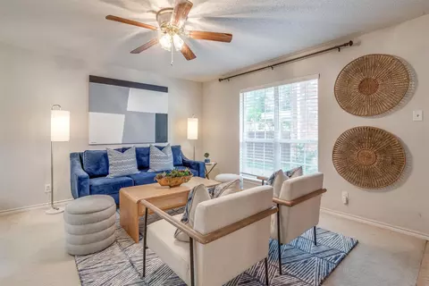 1271 Roaring Spgs, Fort Worth, TX 76114