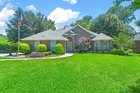 5980 Riverbend Pl, Fort Worth, TX 76112