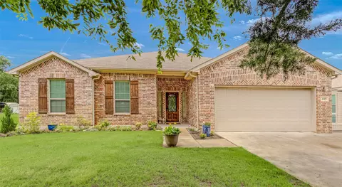 445 Kerens St, Nevada, TX 75173