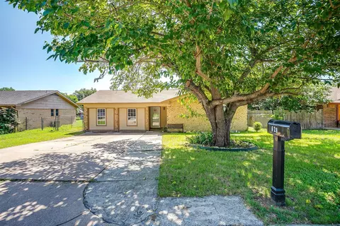 628 Comal Ave, White Settlement, TX 76108