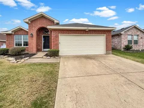 349 Tioga Dr, Arlington, TX 76002