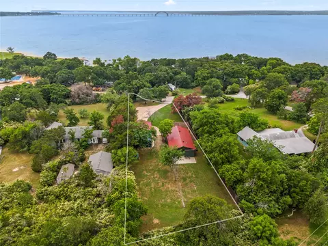 1218 Cedar Pine Ln, Oak Point, TX 75068