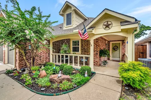 1916 Cavender Cir, Denton, TX 76205