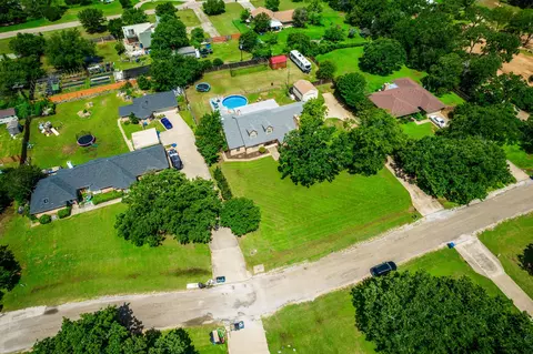 2727 N Hill Ter, Cleburne, TX 76031