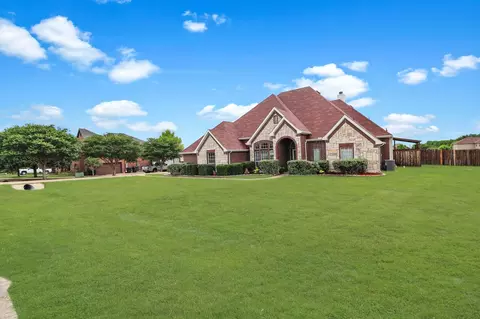930 Melissa Dr, Waxahachie, TX 75167