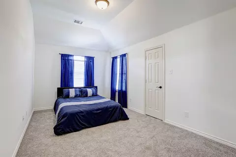 Bedroom - 11613 Compton Trl, Keller, TX 76244 photo 5 of 5
