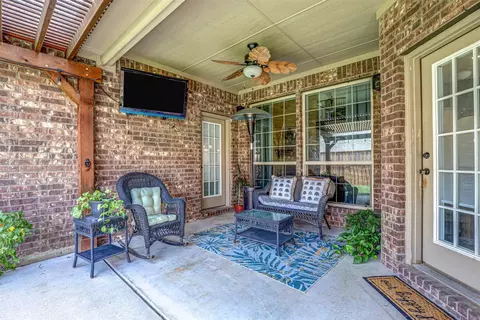 Exterior - 11613 Compton Trl, Keller, TX 76244 photo 9 of 10
