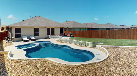 821 Greenford Mnr, Northlake, TX 76247
