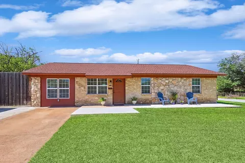 2201 Meadow Lark, Irving, TX 75060
