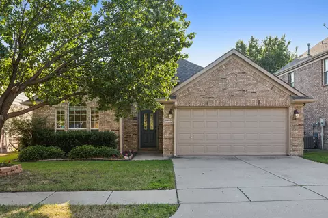 9905 Shelburne Rd, Fort Worth, TX 76244