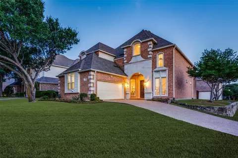 21 Misty Pond Dr, Frisco, TX 75034