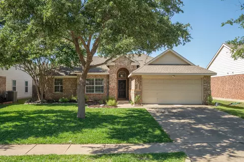 2621 Hereford Rd, Denton, TX 76210
