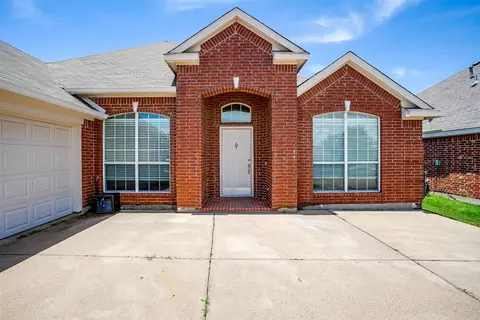 8608 Thistle Ridge Ter, Fort Worth, TX 76123