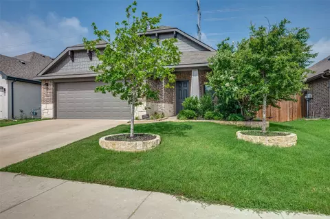6713 Mead Lake Trl, Fort Worth, TX 76179
