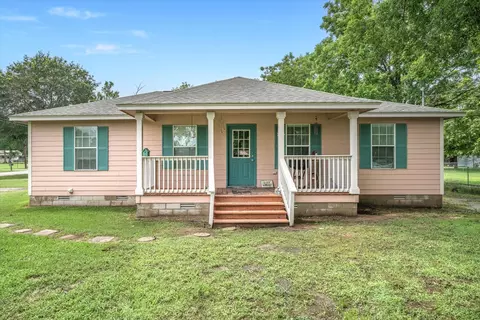 426 S Washington St, Grand Saline, TX 75140