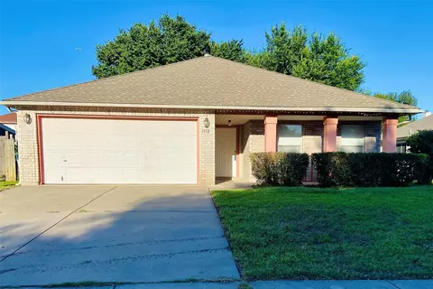 3112 Pine Valley Dr, Grand Prairie, TX 75052