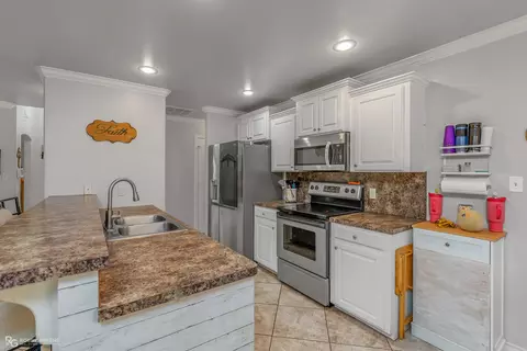 202 Lafield Ln, Benton, LA 71006 photo 5